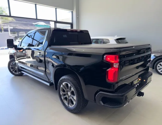 Imagem 6 – Silverado 2024 5.3 V8 Gasolina 1500 High Country 4X4 Automático