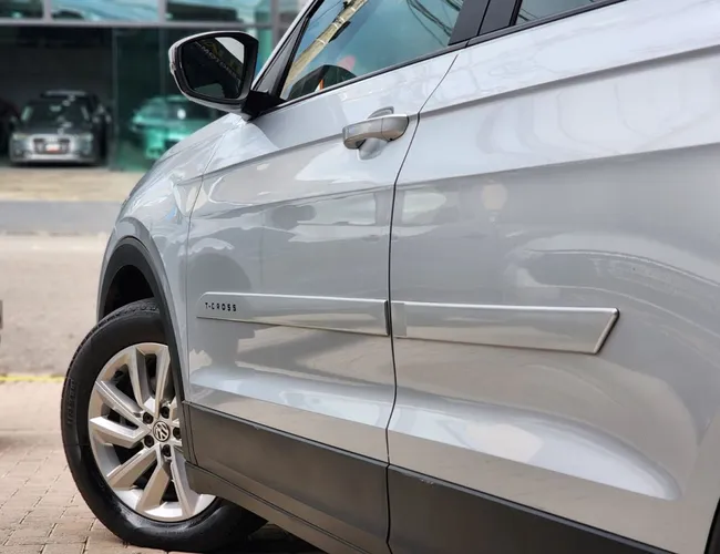 Imagem exterior do veículo T-Cross Sense 200 Tsi 1.0 Flex 5P Aut. 2020 T-Cross Sense 200 Tsi 1.0 Flex 5P Aut. 