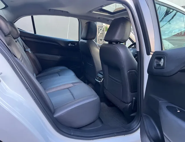 Imagem 12 – C4 Lounge 2017 1.6 Exclusive 16V Turbo Flex 4P Automático
