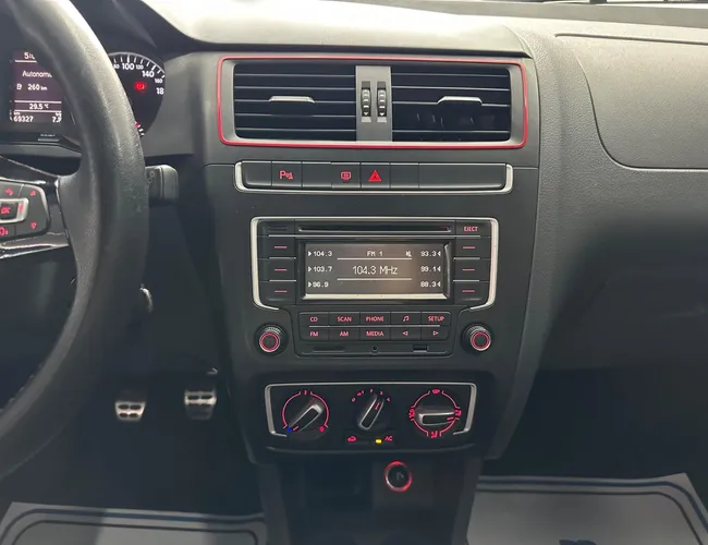 Imagem 11 – Fox 2016 1.6 Mi Rock In Rio 8V Flex 4P Manual