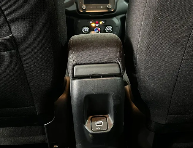 Imagem 14 – Renegade 2021 1.8 16V Flex Sport 4P Automático