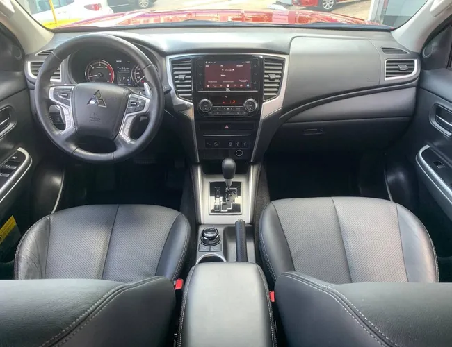 Imagem 6 – L200 Triton 2024 2.4 16V Turbo Diesel Sport Hpe-S Cd 4P 4X4 Automático