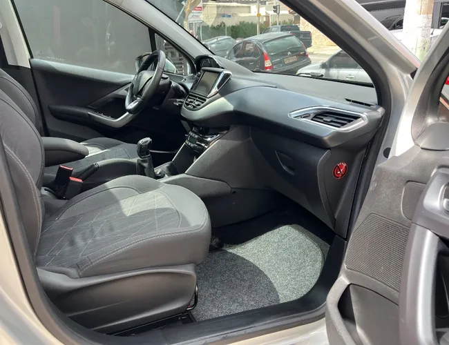 Imagem 13 – 208 2016 1.6 Griffe 16V Flex 4P Manual