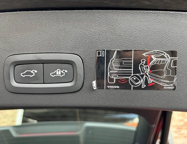 Imagem 15 – Xc40 2022 1.5 T5 Recharge R-Design Geartronic