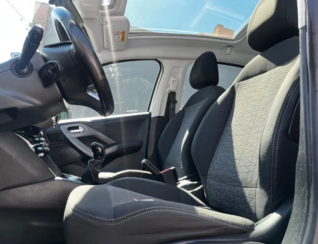 Imagem 9 – 208 2019 1.2 Allure 12V Flex 4P Manual