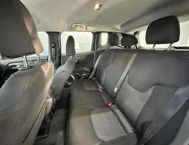 Imagem 9 – Renegade 2016 1.8 16V Flex Sport 4P Automático