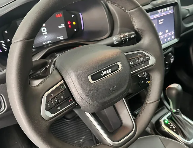 Imagem 18 – Renegade 2025 1.3 T270 Turbo Flex Longitude At6