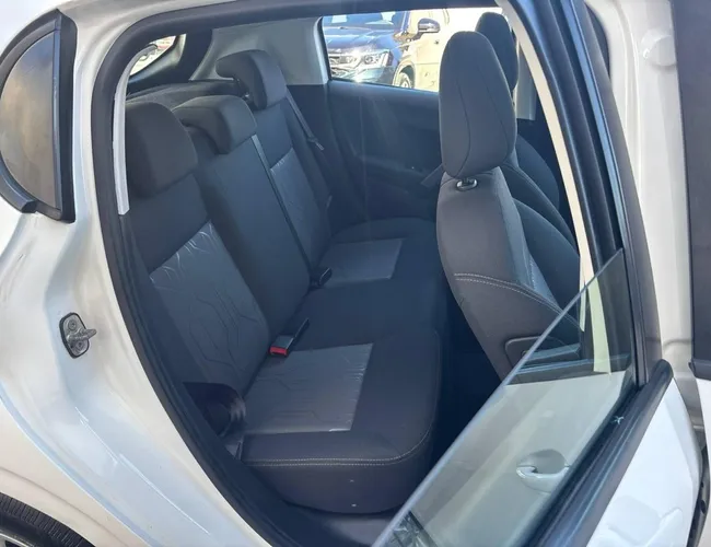 Imagem 9 – 208 2017 1.2 Allure 12V Flex 4P Manual