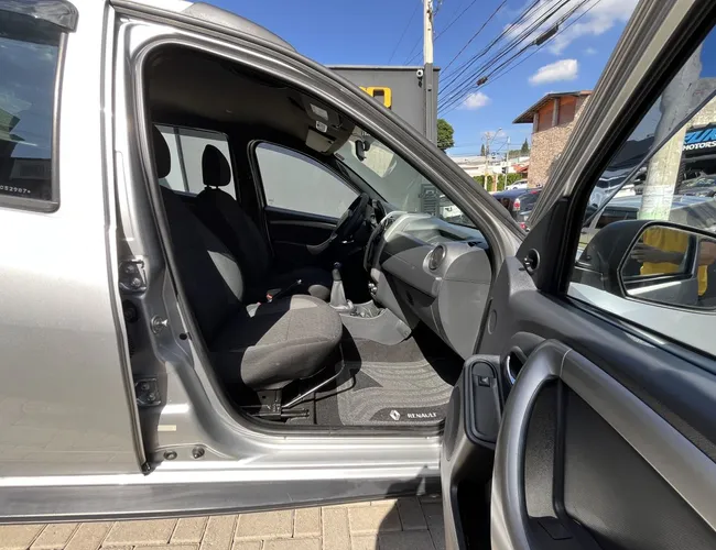Imagem exterior do veículo Duster Oroch Express 1.6 Flex 16V Mec. 2018 Duster Oroch Express 1.6 Flex 16V Mec. 