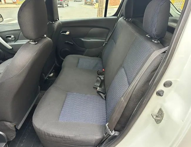 Imagem 7 – Sandero 2015 1.6 EXPRESSION 8V FLEX 4P MANUAL