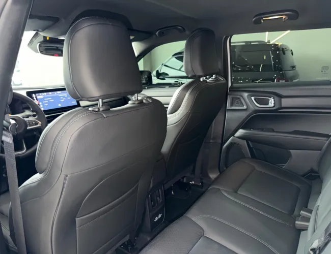 Imagem 12 – Rampage 2026 2.2 Turbo Diesel Laramie 4X4 Automático