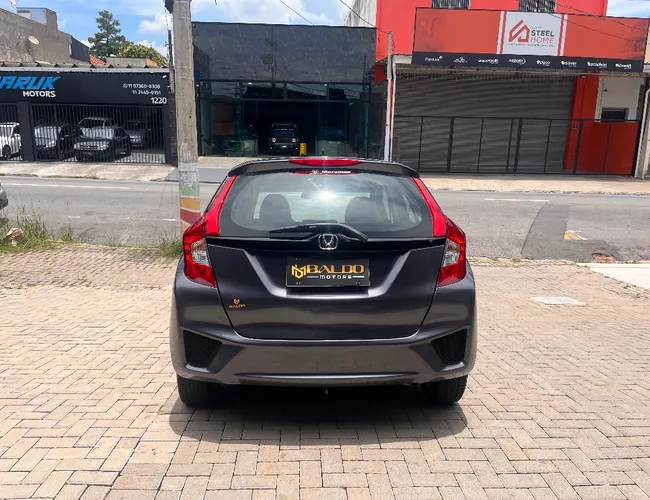 Imagem 9 – Fit 2017 1.5 Lx 16V Flex 4P Automático