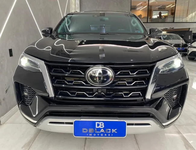 Imagem 5 – Hilux Sw4 2022 2.8 D-4D Turbo Diesel Srx 7L 4X4 Automático