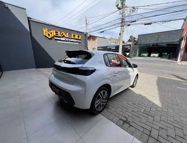 Imagem exterior do veículo 208 Griffe 1.6 Flex 16V 5P Aut. 2023 208 Griffe 1.6 Flex 16V 5P Aut. 