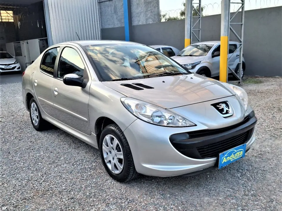 Peugeot 207 Sedan — foto 1