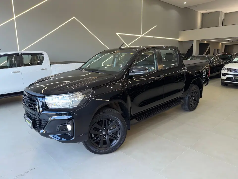 Toyota Hilux — foto 1