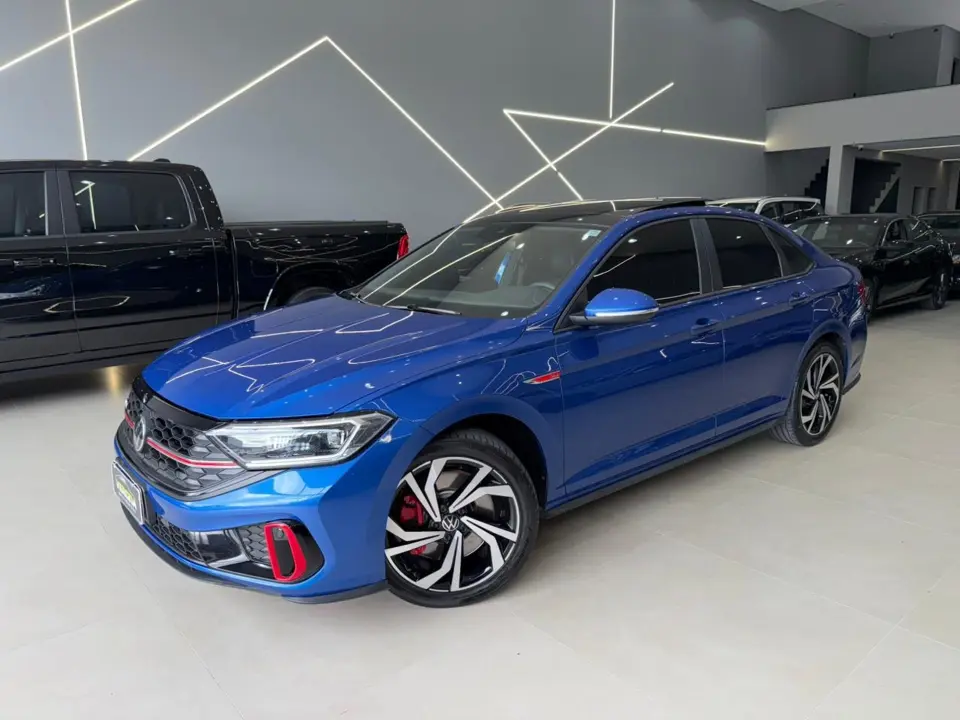 Volkswagen Jetta — foto 1