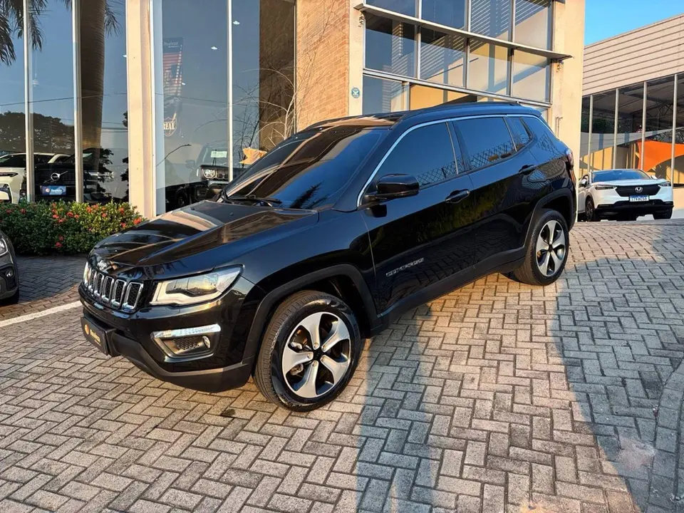 Jeep Compass — foto 1