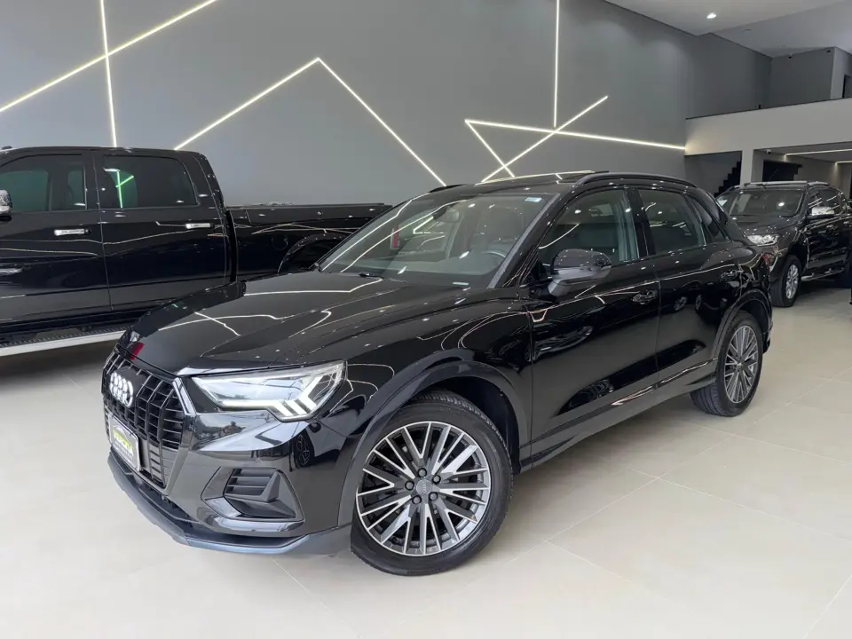 Audi Q3 — foto 1