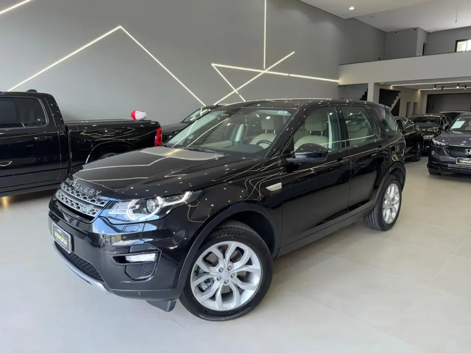 Land Rover Discovery Sport — foto 1