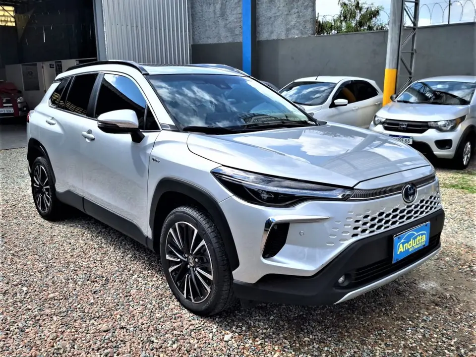 Toyota Corolla Cross — foto 1