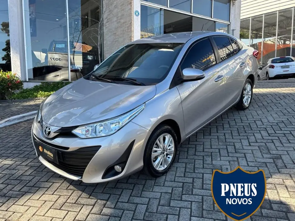 Toyota Yaris — foto 1