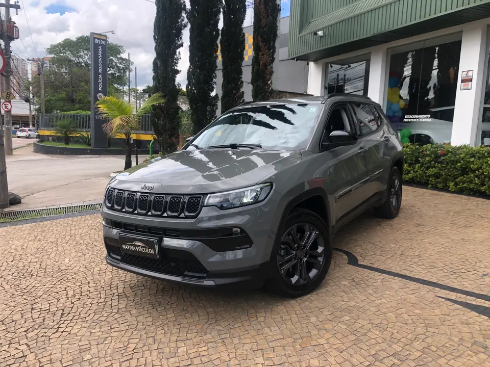 Jeep Compass — foto 1