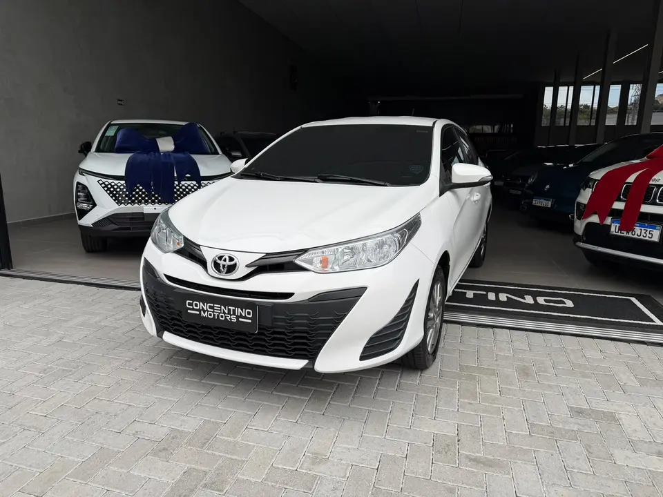 Toyota Yaris — foto 1