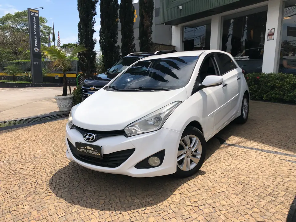 Hyundai Hb20 — foto 1