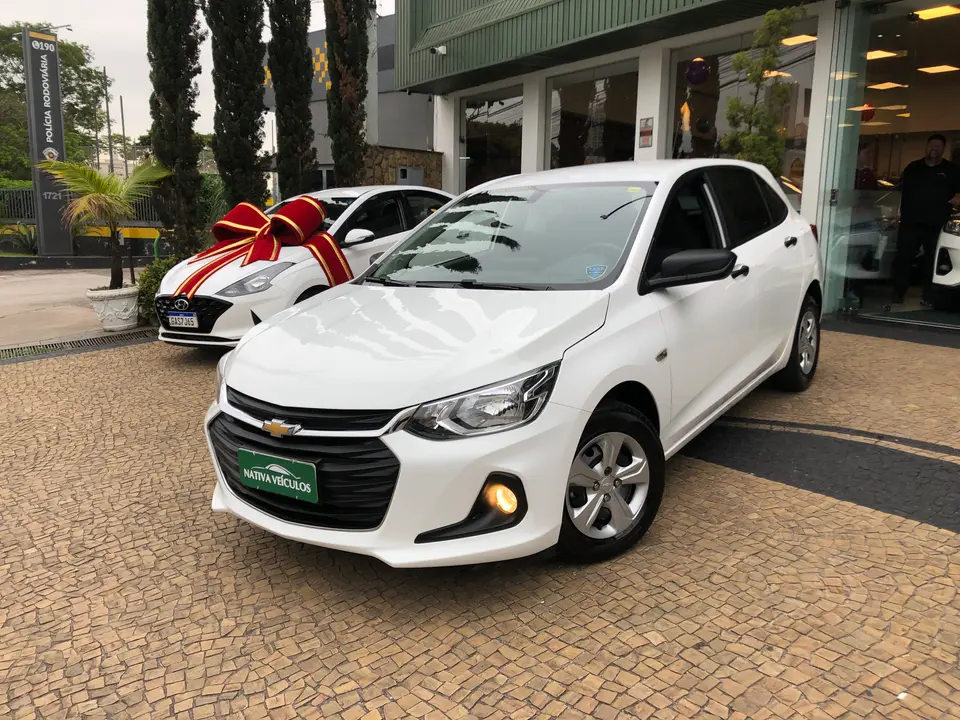 Chevrolet Onix — foto 1