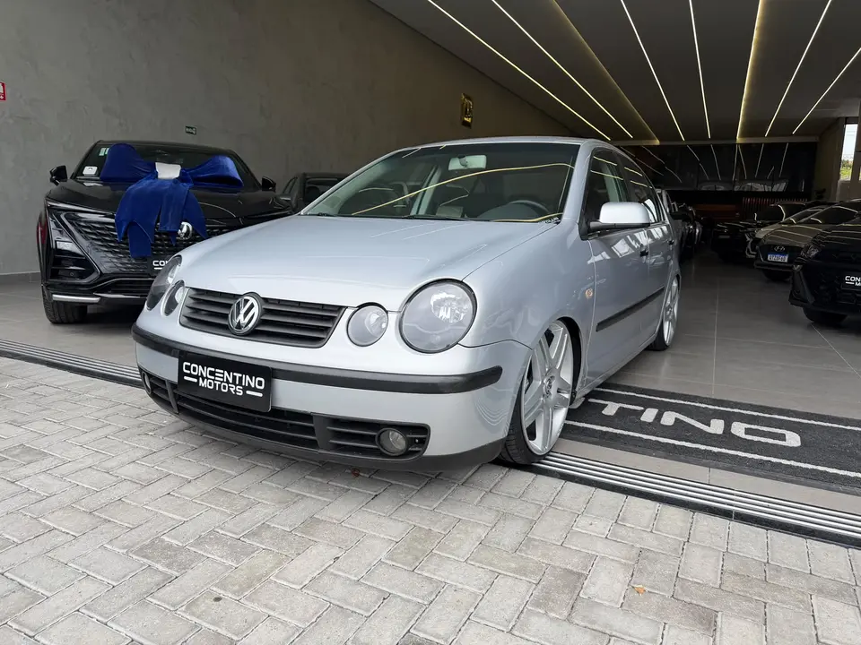 Volkswagen Polo Sedan — foto 1