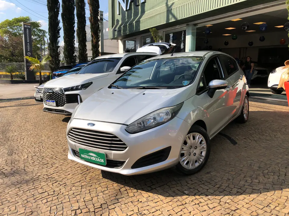 Ford Fiesta — foto 1