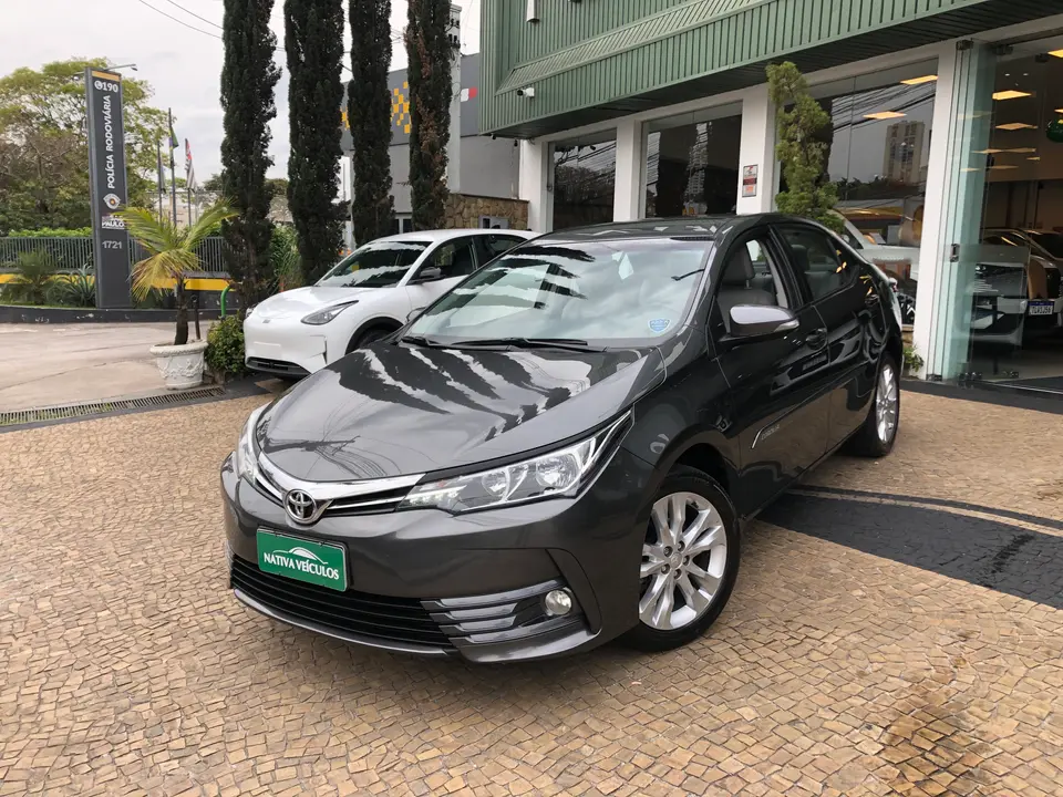 Toyota Corolla — foto 1