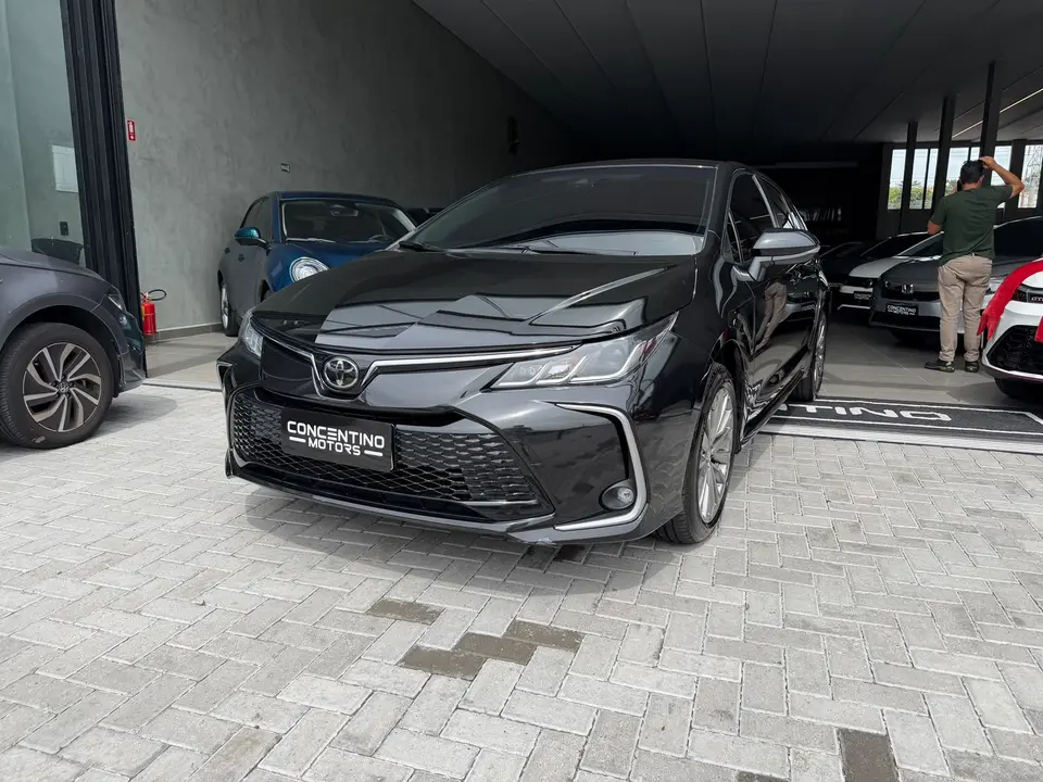 Toyota Corolla — foto 1