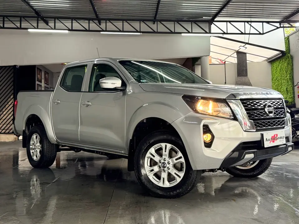 Nissan Frontier — foto 1