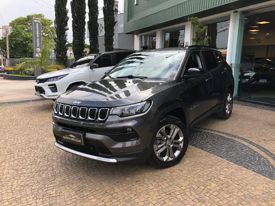 Jeep Compass — foto 1