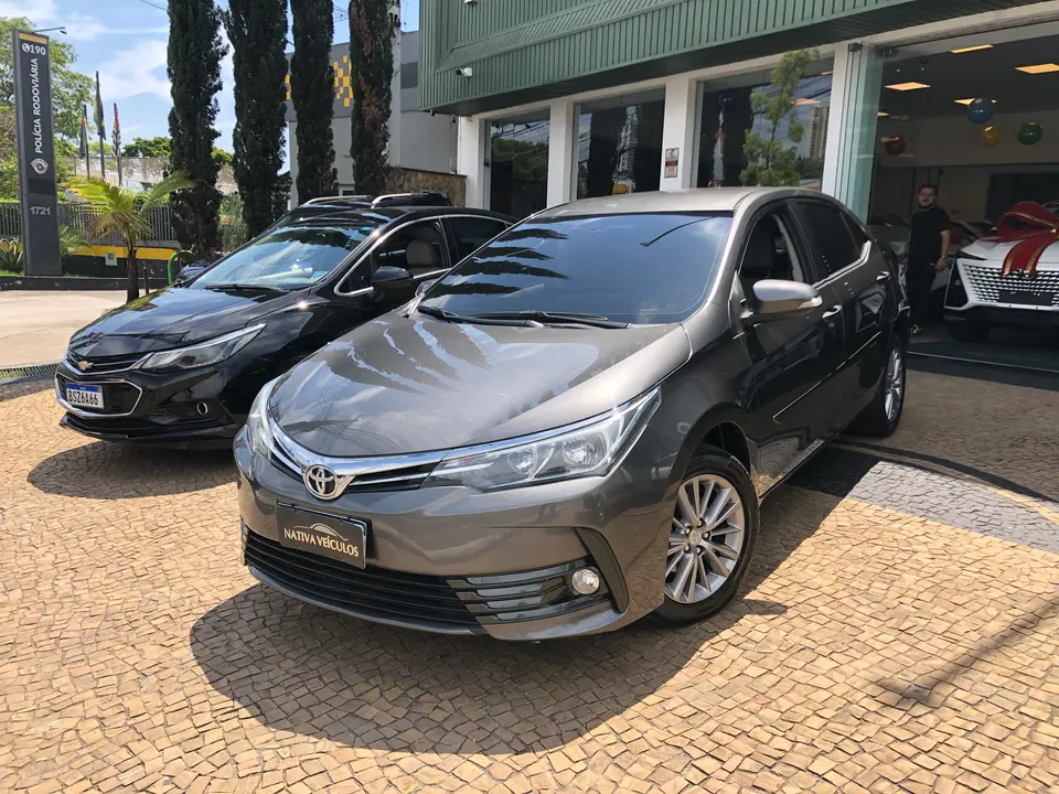 Toyota Corolla — foto 1