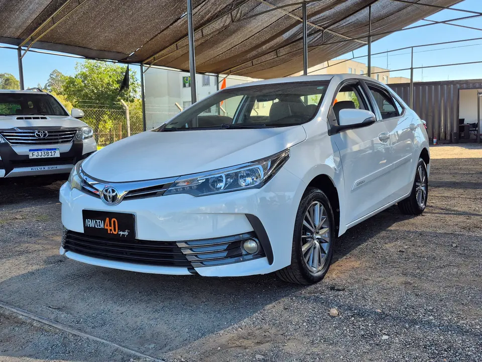 Toyota Corolla — foto 1