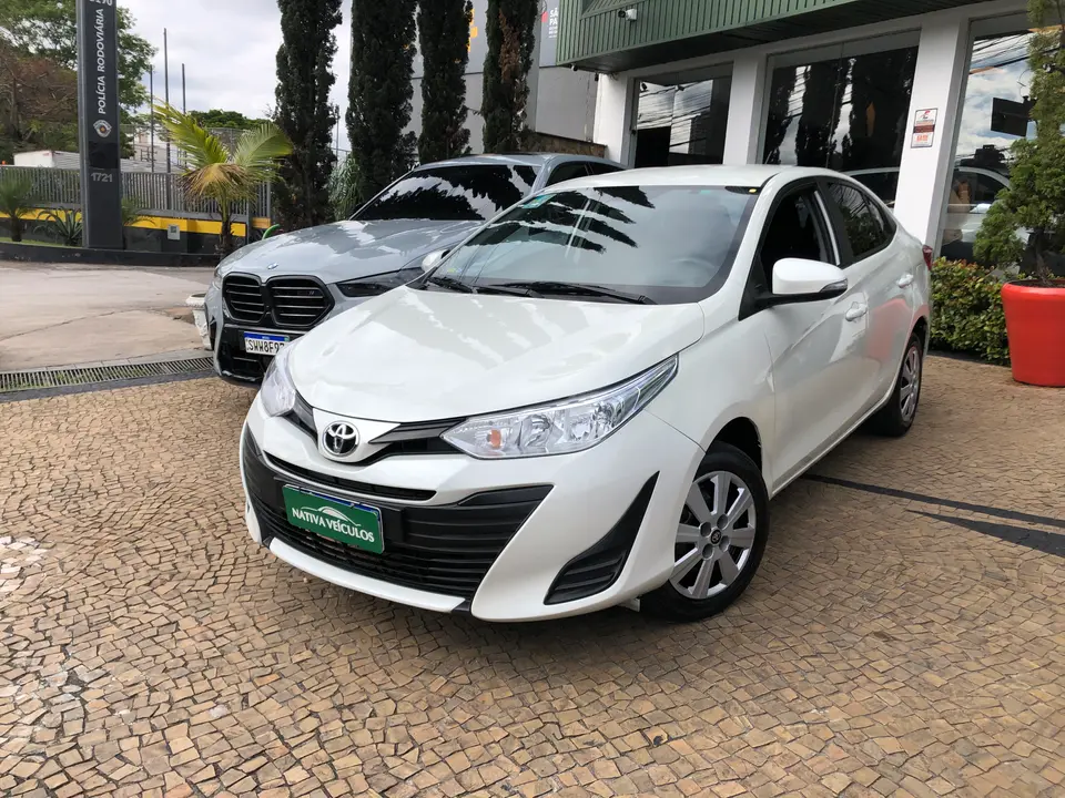 Toyota Yaris — foto 1