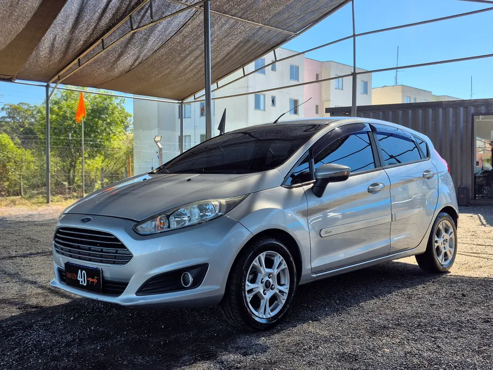 Ford Fiesta — foto 1